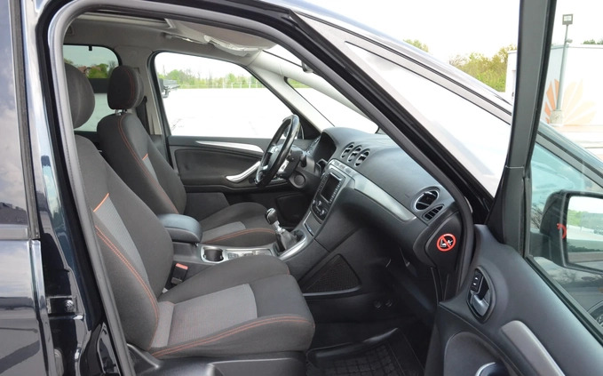 Ford S-Max cena 26900 przebieg: 375000, rok produkcji 2011 z Zabrze małe 497